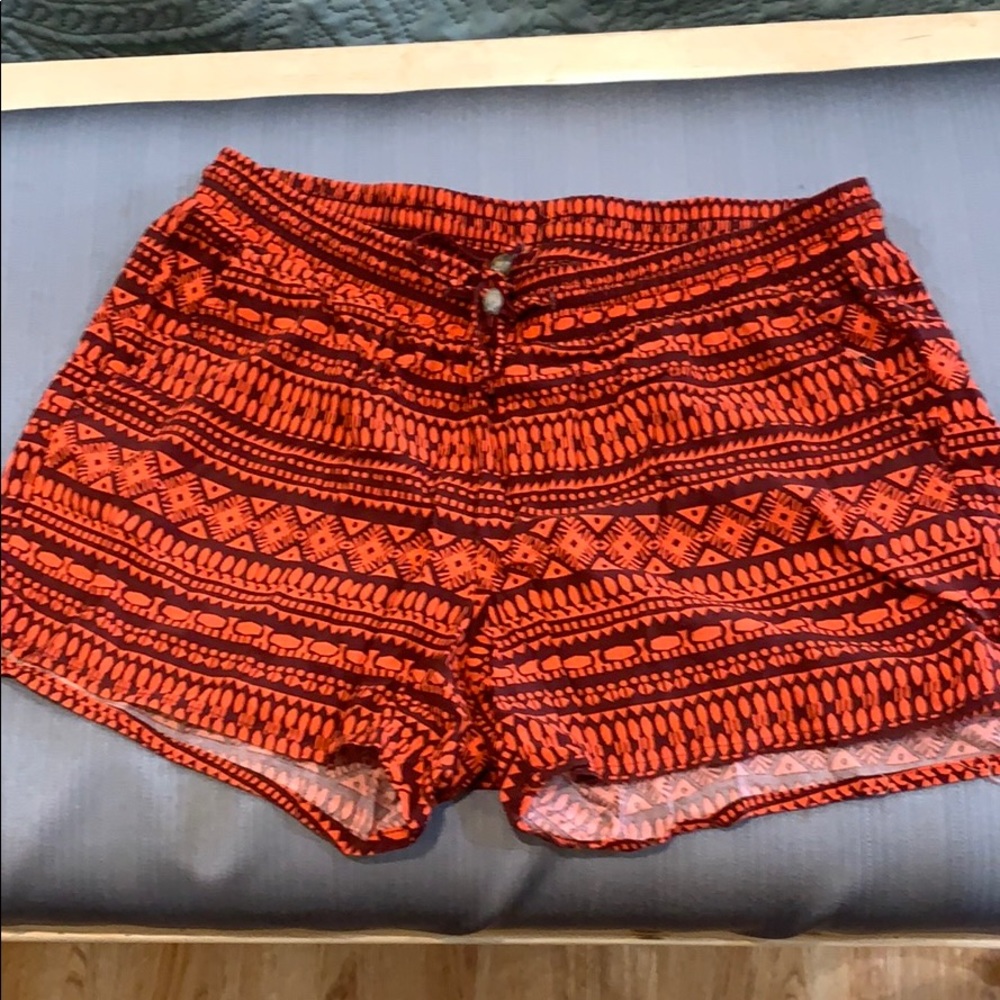 Old Navy vintage small print shorts.